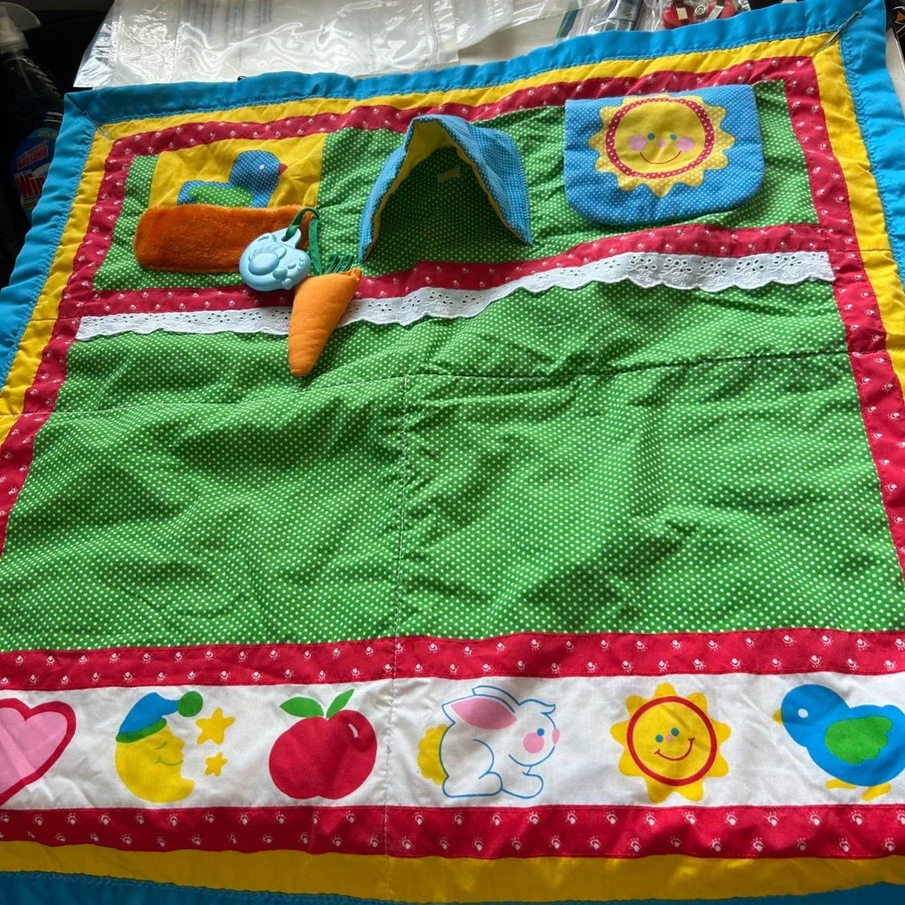 Vintage 80s Playschool baby fold and go Play Mat Sensory Activity Quilt Farm A‎